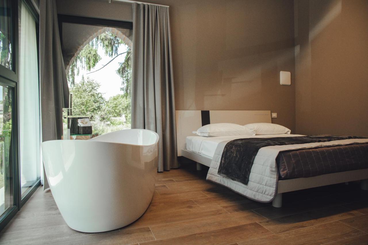 L'Infinito Residence Castelvetro Piacentino 外观 照片