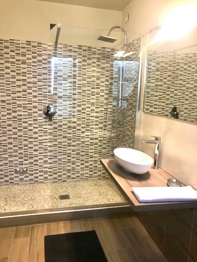 L'Infinito Residence Castelvetro Piacentino 外观 照片