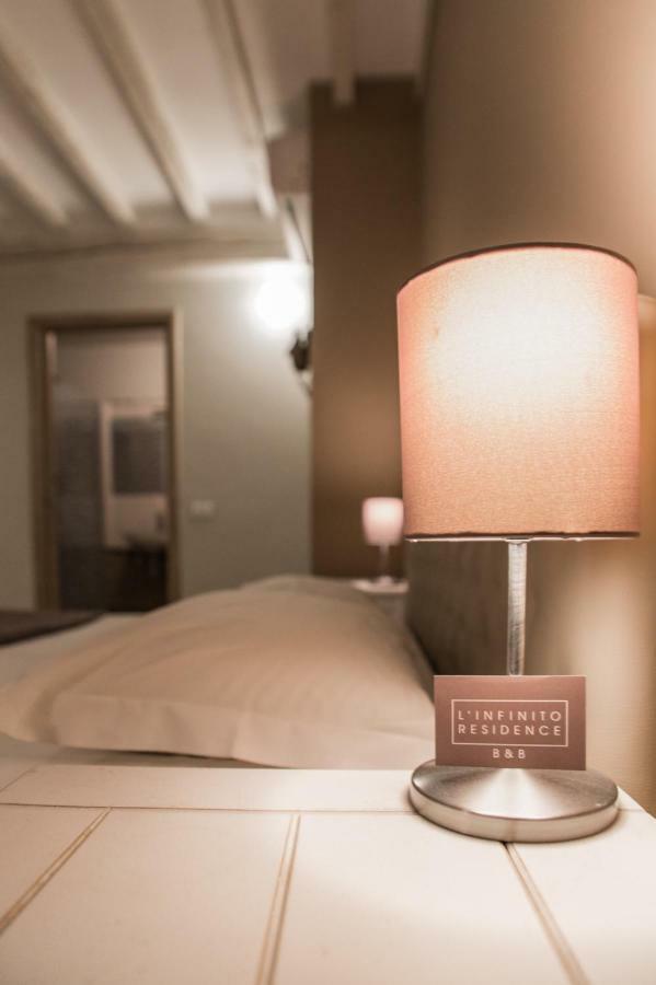L'Infinito Residence Castelvetro Piacentino 外观 照片